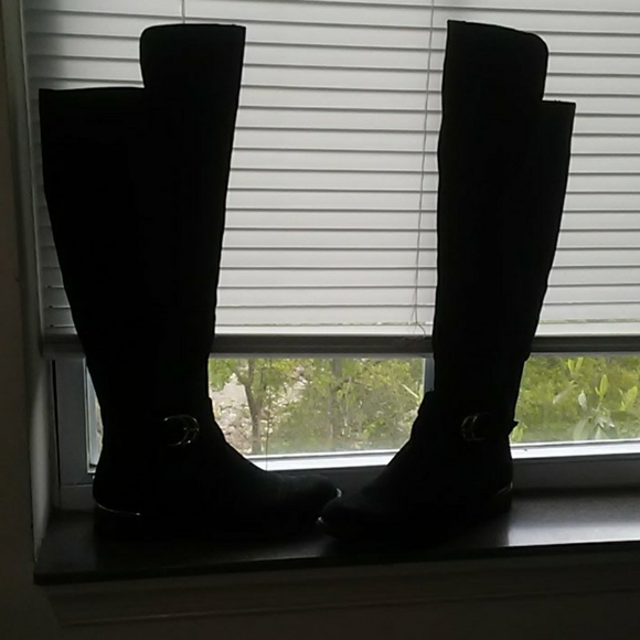 Leather Jacket - Picture 1 of 3